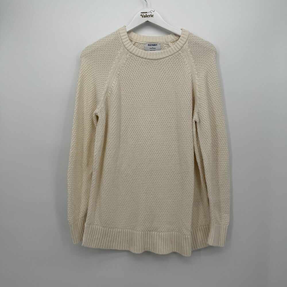 Old Navy Cream Crewneck Knit Sweater Size Small Oversized Fall Classic